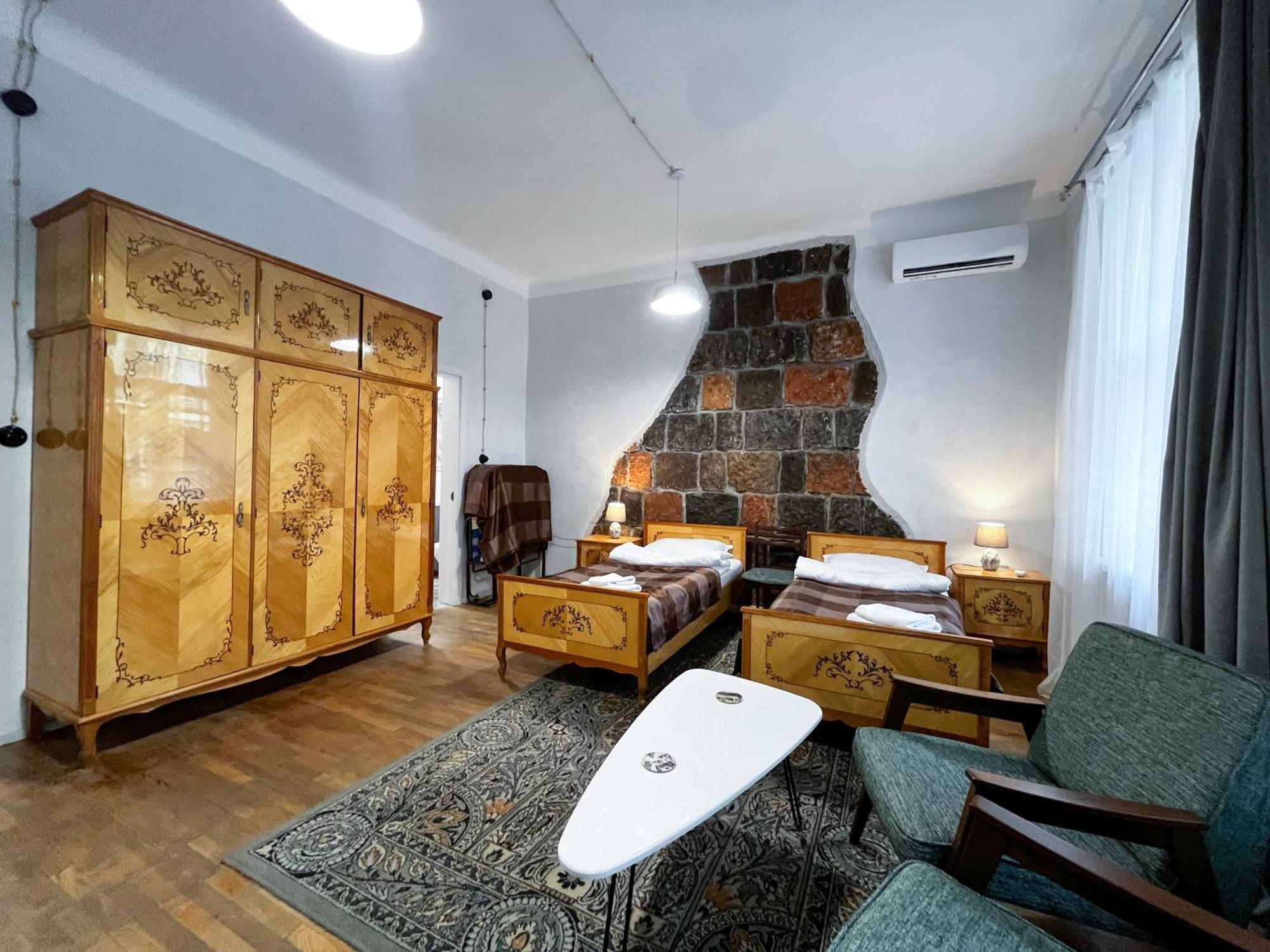 Apartments Pushkin Street Yerevan Exterior photo