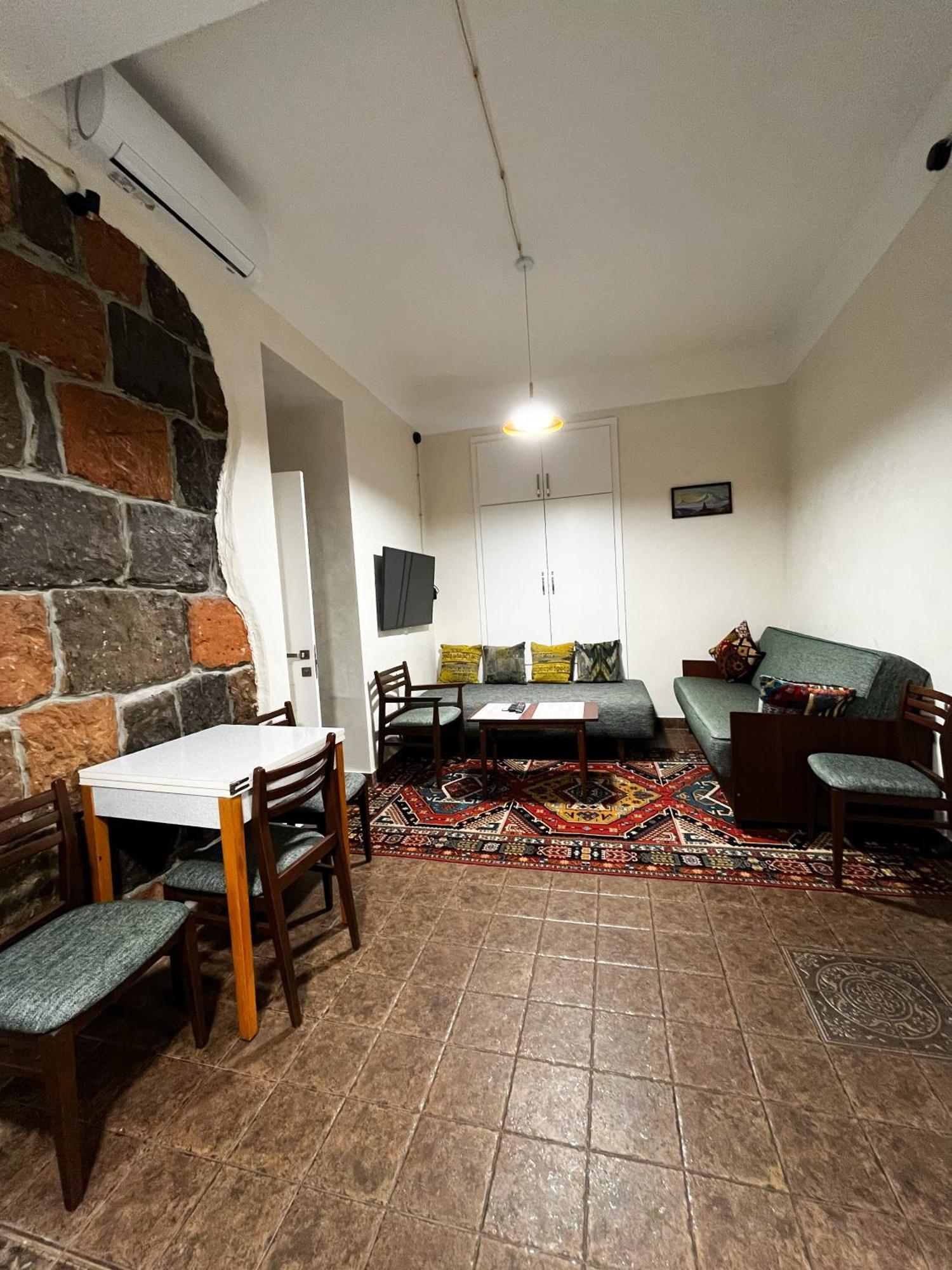 Apartments Pushkin Street Yerevan Exterior photo