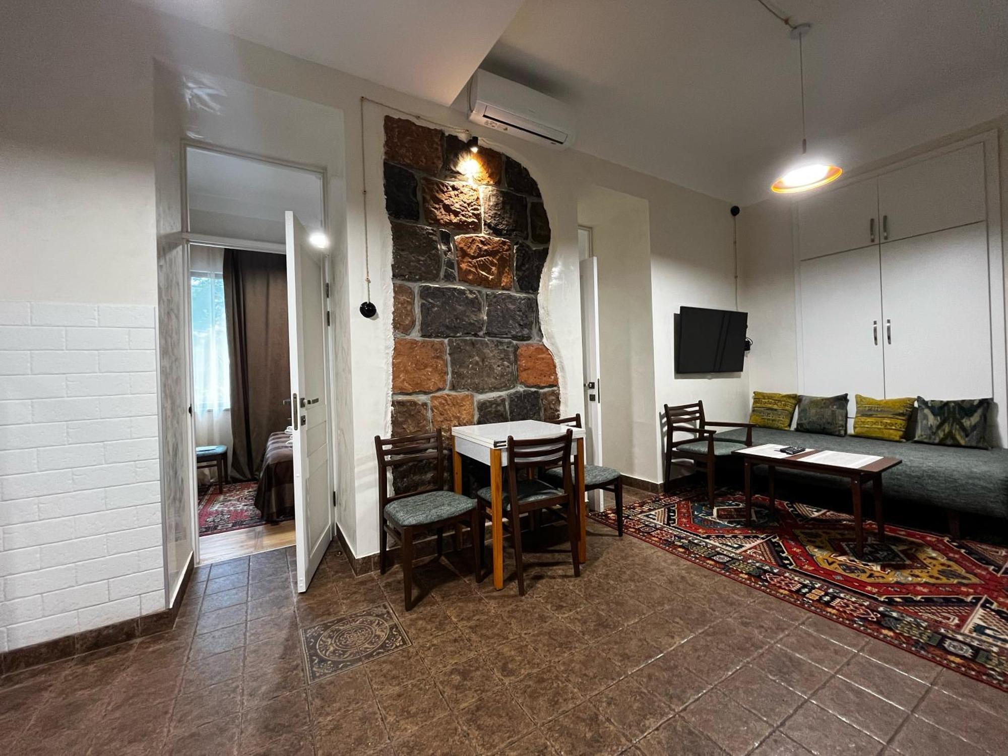 Apartments Pushkin Street Yerevan Exterior photo